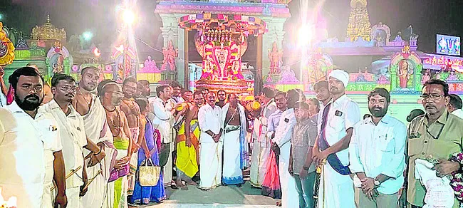 నేత్రపర్వంగా స్నపన తిరుమంజనం