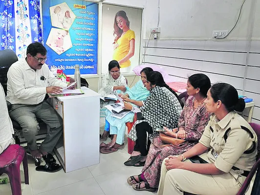 గర్భస్థ లింగ నిర్ధారణ చట్టరీత్యా నేరం