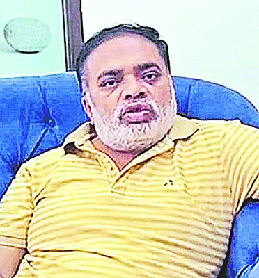 బల్లికురవ ఎస్ఐని సస్పెండ్ చేయాలి
