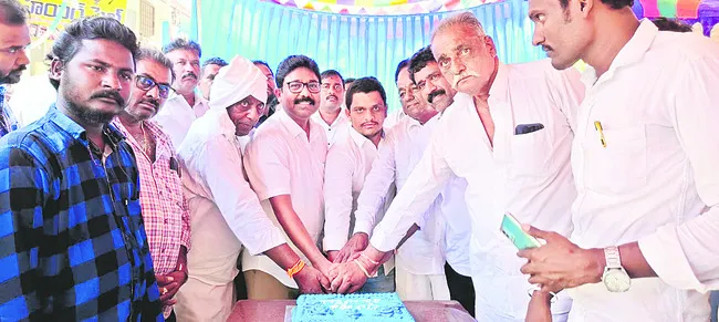 చట్టసభల్లో బీసీలకు వైఎస్ జగన్ ప్రాధాన్యత