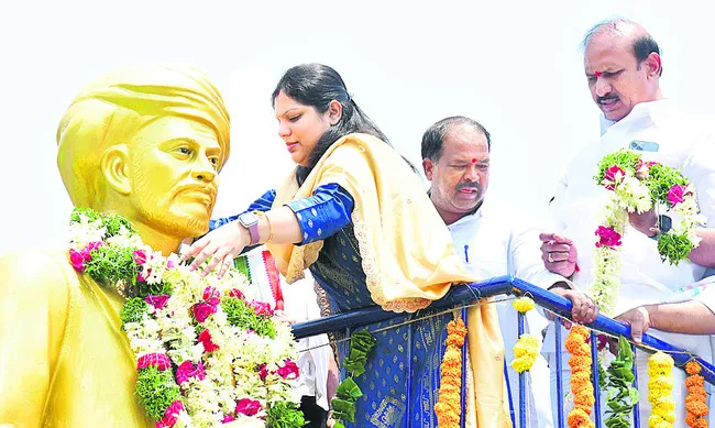 పూలే