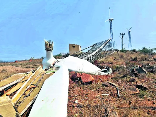 ఈదురుగాలులకు రూ.8.83 కోట్ల పంట నష్టం