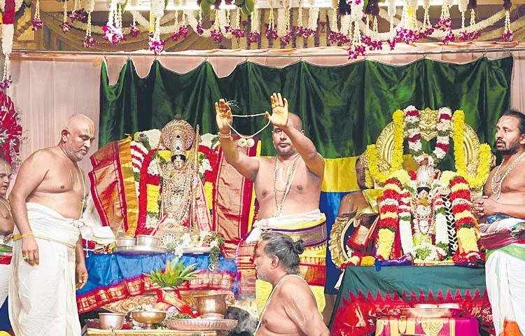 Sri Sitarama kalyanam in Vontimitta