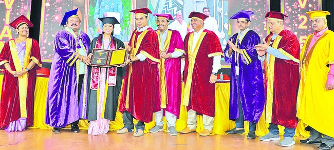 విద్య, వైద్యానికి ప్రాధాన్యం ఇచ్చాం