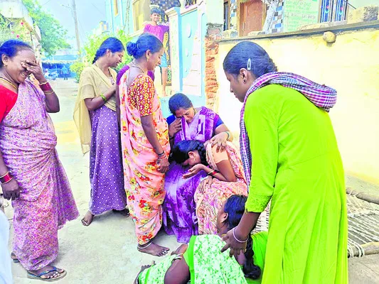 ఎం.రాచపల్లి.. చిన్నారుల మృతితో తల్లడిల్లి..