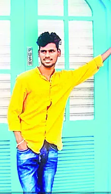 జలపాతంలో ఇద్దరు యువకుల గల్లంతు