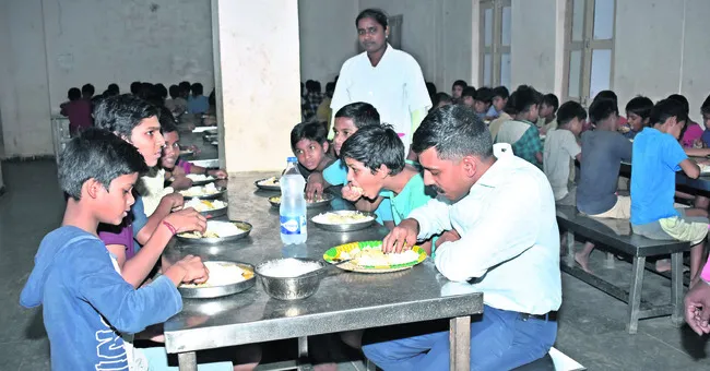 దురలవాట్లకు దూరంగా ఉండాలి