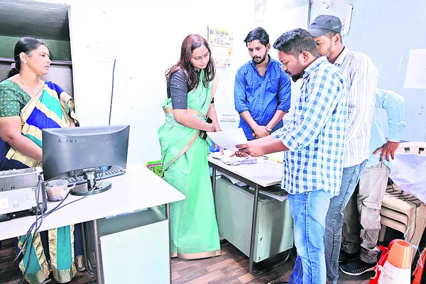 రికార్డుల నిర్వహణ సక్రమంగా ఉండాలి