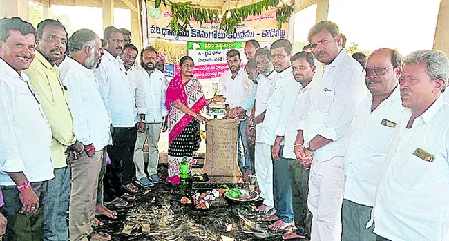 ప్రతి గింజనూ కొనుగోలు చేయాలి