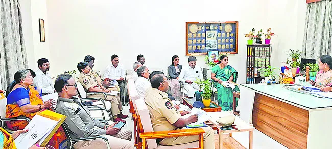 లోక్ అదాలత్లో అత్యధిక కేసులు పరిష్కరించాలి