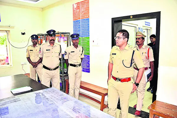 అసాంఘిక కార్యకలాపాలపై ఉక్కుపాదం