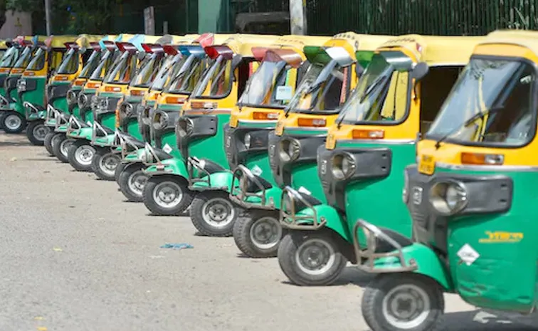 Delhi Govt Wont Ban CNG Autorickshaws: Transport Minister