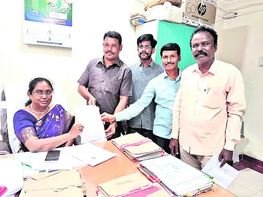 ‘రెవెన్యూ’పై అనాసక్తి!