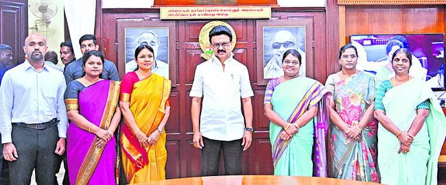 ● నిరాకరించిన స్పీకర్ అప్పావు ● అన్నాడీఎంకే వాకౌట్ ●