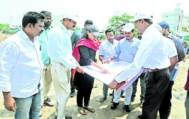 సుందరీకరణ పనులు త్వరగా పూర్తి చేయండి
