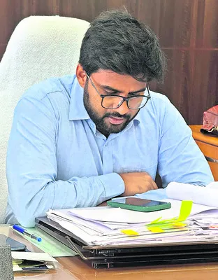విద్యుత్ ఉద్యోగులు అప్రమత్తంగా ఉండాలి