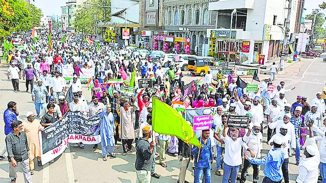 వివిధ పోస్టులకు దరఖాస్తుల ఆహ్వానం ˘