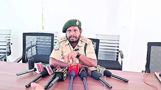 నిబంధనల ప్రకారమే తునికాకు సేకరణ