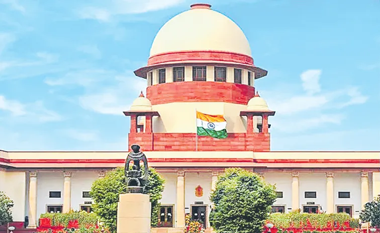 Supreme Court Fires On Telangana Govt About Kancha Gachibowli Lands