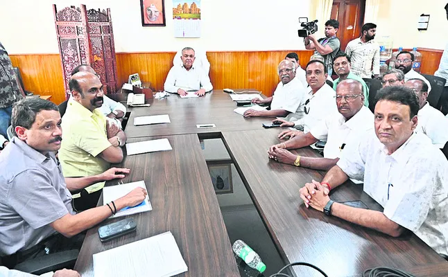 లారీల సమ్మె సమాప్తం