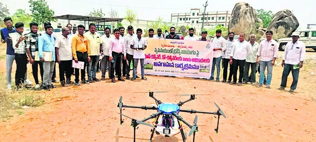 యాదవ విద్యార్థులకు ప్రోత్సాహక బహుమతులు