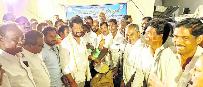ఎకరాకు 15 క్వింటాళ్లు కొనుగోలు చేయాలి