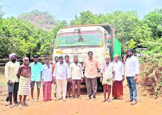 యథేచ్ఛగా మట్టి దందా
