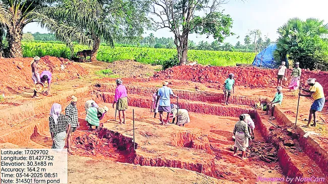 ఉపాధి కూలీల కనీస వేతనం స్వల్పంగా పెంపు