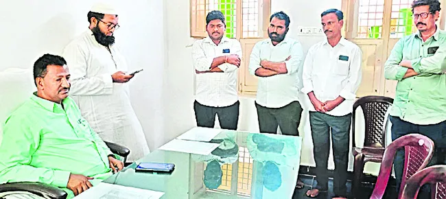 హైకోర్టు ఉత్తర్వులు బేఖాతరు
