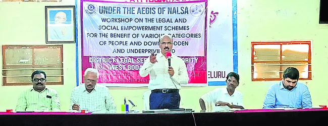 నూక శాతం పేరుతో రైతులకు ఇబ్బందులు