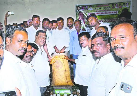 పక్షం రోజుల్లో అందరికీ రైతుభరోసా