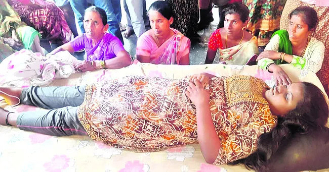 వృద్ధురాలికి తీవ్ర గాయాలు