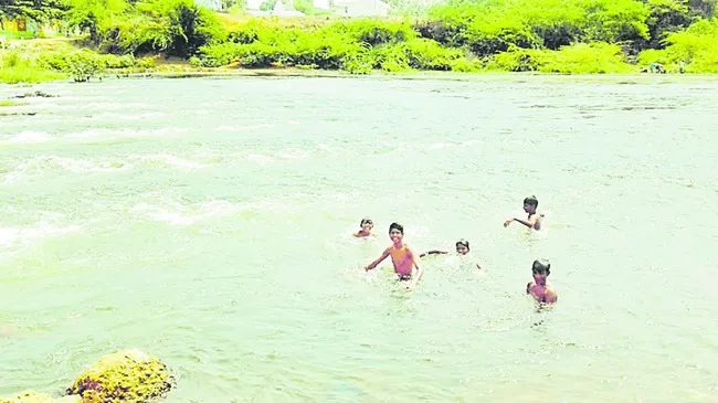 ఈత.. కారాదు కడుపు కోత