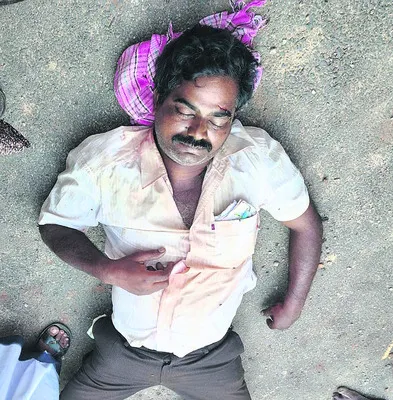 ట్రాక్టర్ ఢీకొని..