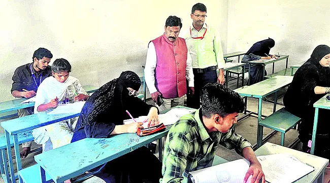 వైవీయూ డిగ్రీ పరీక్షలు షురూ