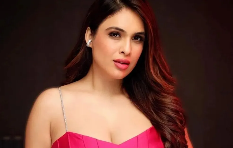 Actress Neha Malik House Robbery
