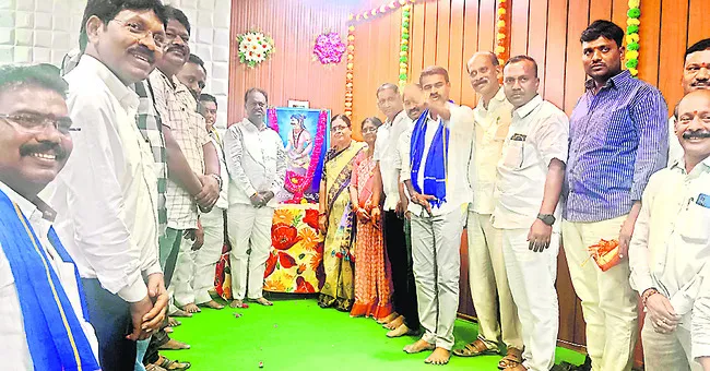 బహుజన వీరుడు సర్వాయి పాపన్నగౌడ్