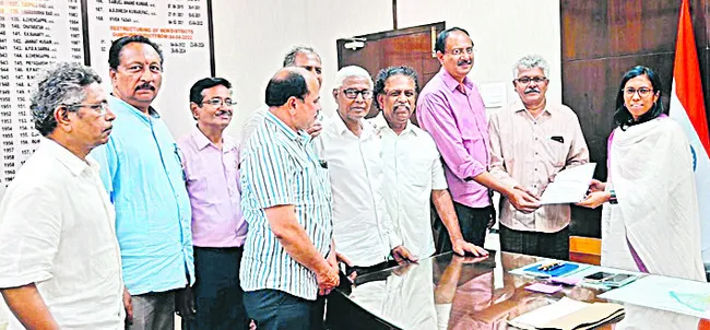 శంకర్ విలాస్ ఆర్వోబీని కుదించటం సరికాదు