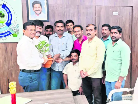 పీయూ సిబ్బందికి ఈపీఎఫ్ సదుపాయం