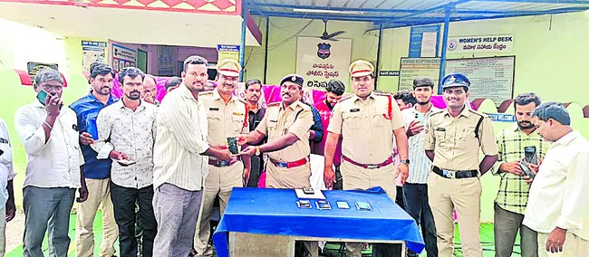 బెట్టింగ్ యాప్లతో జర భద్రం