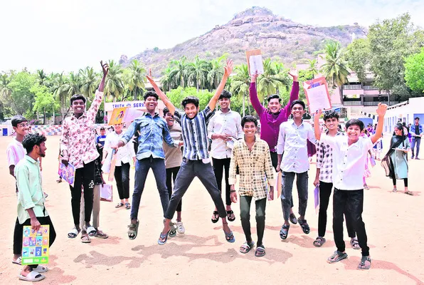 ముగిసిన పదో తరగతి పరీక్షలు