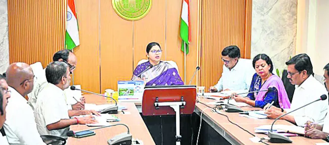 కొనుగోళ్లు పకడ్బందీగా చేపట్టాలి