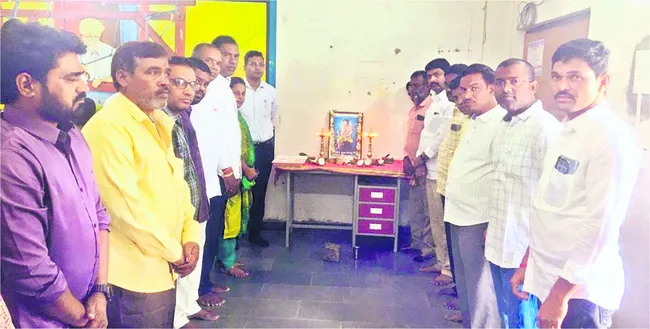 ‘యువ వికాసం’ దరఖాస్తుల గడువు పొడిగింపు