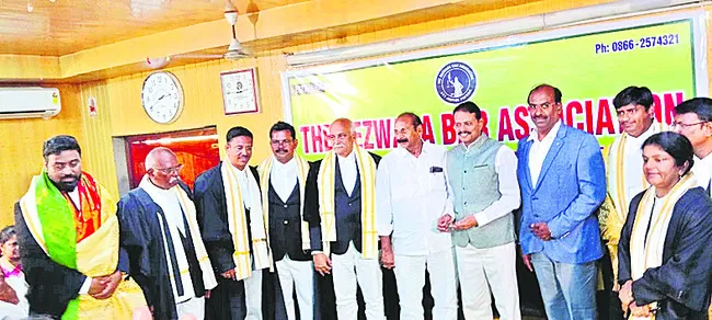 బీబీఏ నూతన కార్యవర్గం ప్రమాణ స్వీకారం