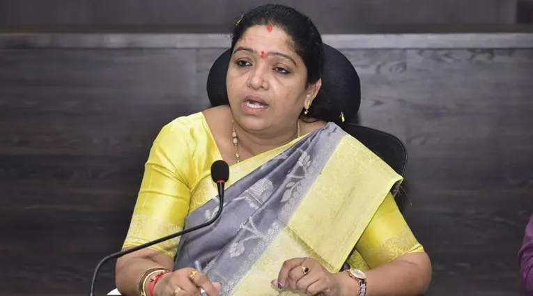 minister gummadi sandhya rani fire on public