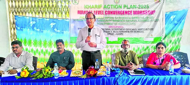 ప్రకృతి సాగును లక్ష ఎకరాలకు పెంచాలి
