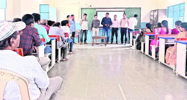 పదోన్నతి పొందిన ఉపాధ్యాయులకు శిక్షణ