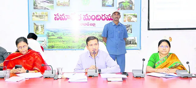 రేషన్కార్డుంటే ‘ఆదాయం’ అవసరం లేదు