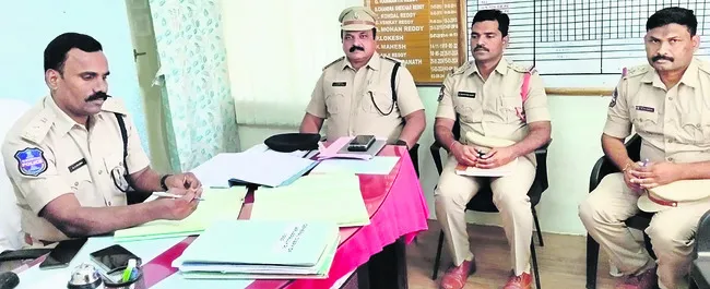 ప్రజల్లో చైతన్యానికే పోలీస్ ప్రజా భరోసా