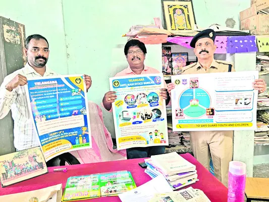 చెడు వ్యసనాలకు బానిస కావొద్దు
